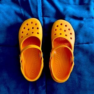 CROCS Mary Jane style kid shoe